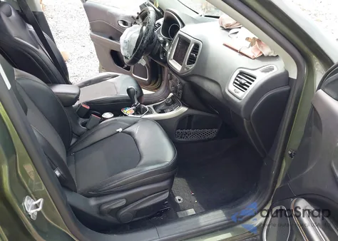 2018 Jeep Compass Latitude from USA, damaged, VIN 3C4NJDBB8JT184990